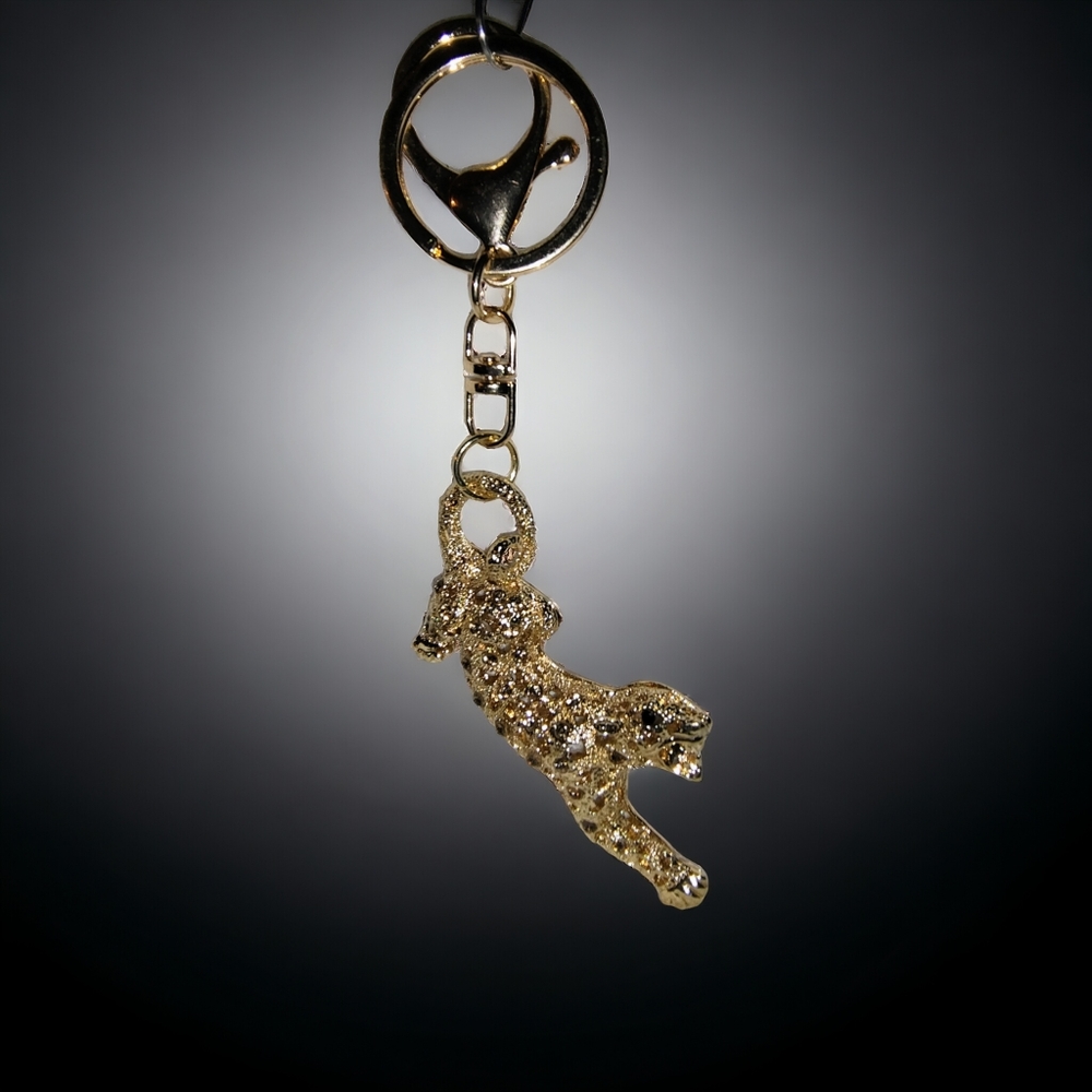✨ Gold Leopard 🐆 PURSE CHARM/KEYCHAIN |  ✨ FREE w/ any BUNDLE or $4